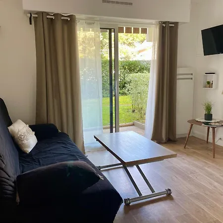 Apartament T2 Avec Terrasse Proche De La De Dans Le Quartier Du Parc