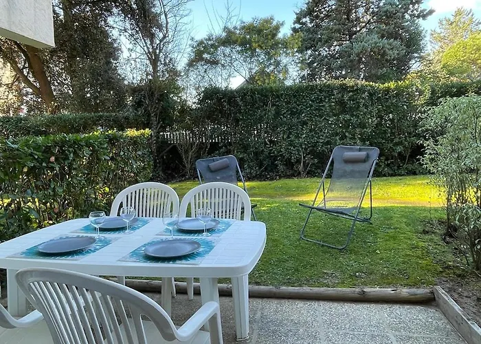 Διαμέρισμα T2 Avec Terrasse Proche De La De Dans Le Quartier Du Parc *